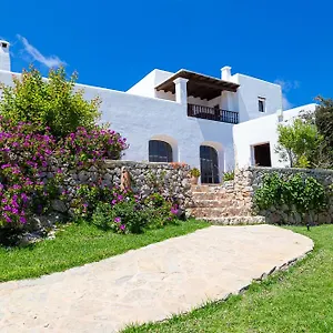 https://hotel-rural-can-pujolet.ibizaislandhotels.net